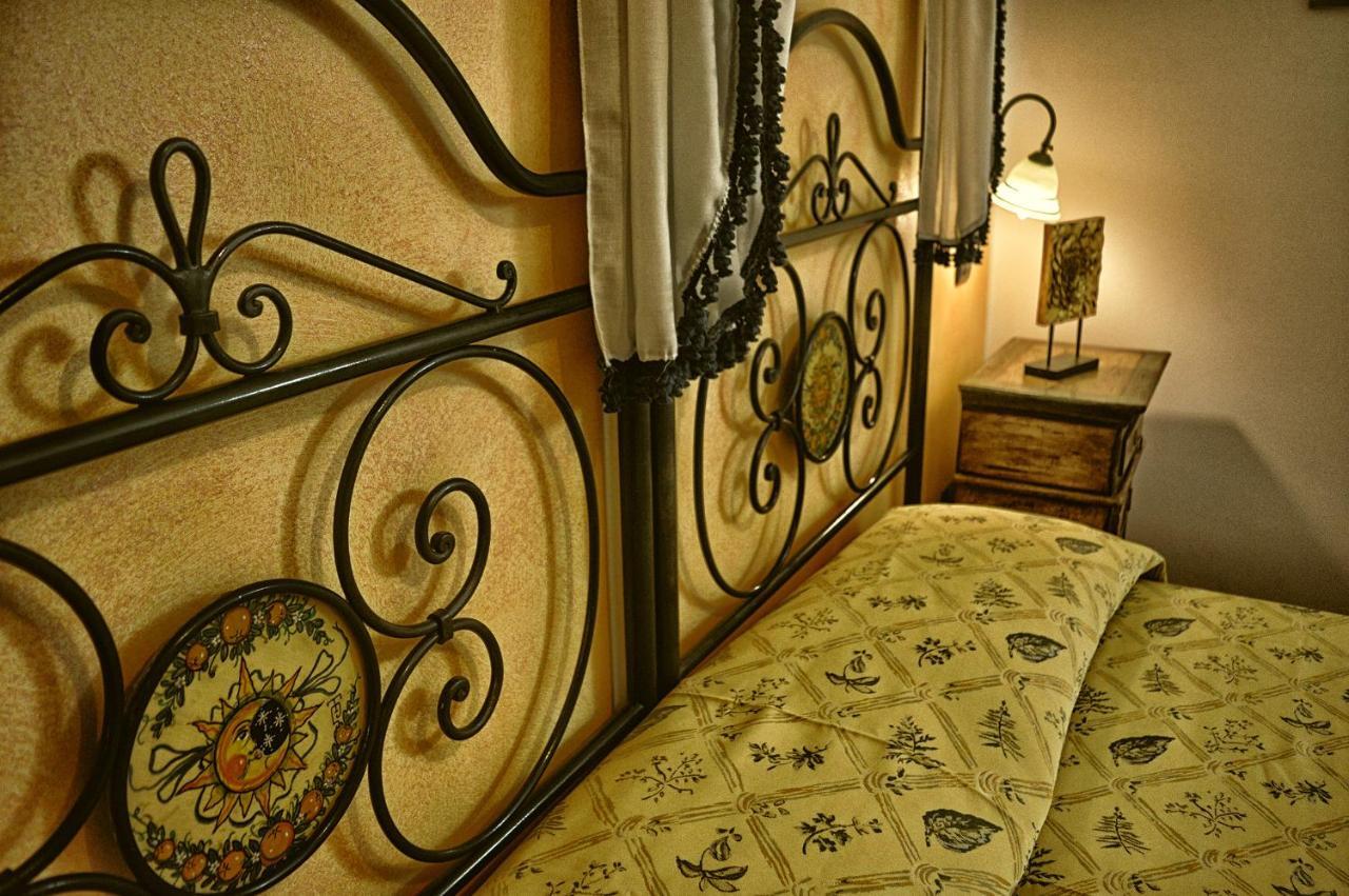 ホテル ヴィクトリア タオルミーナ エクステリア 写真